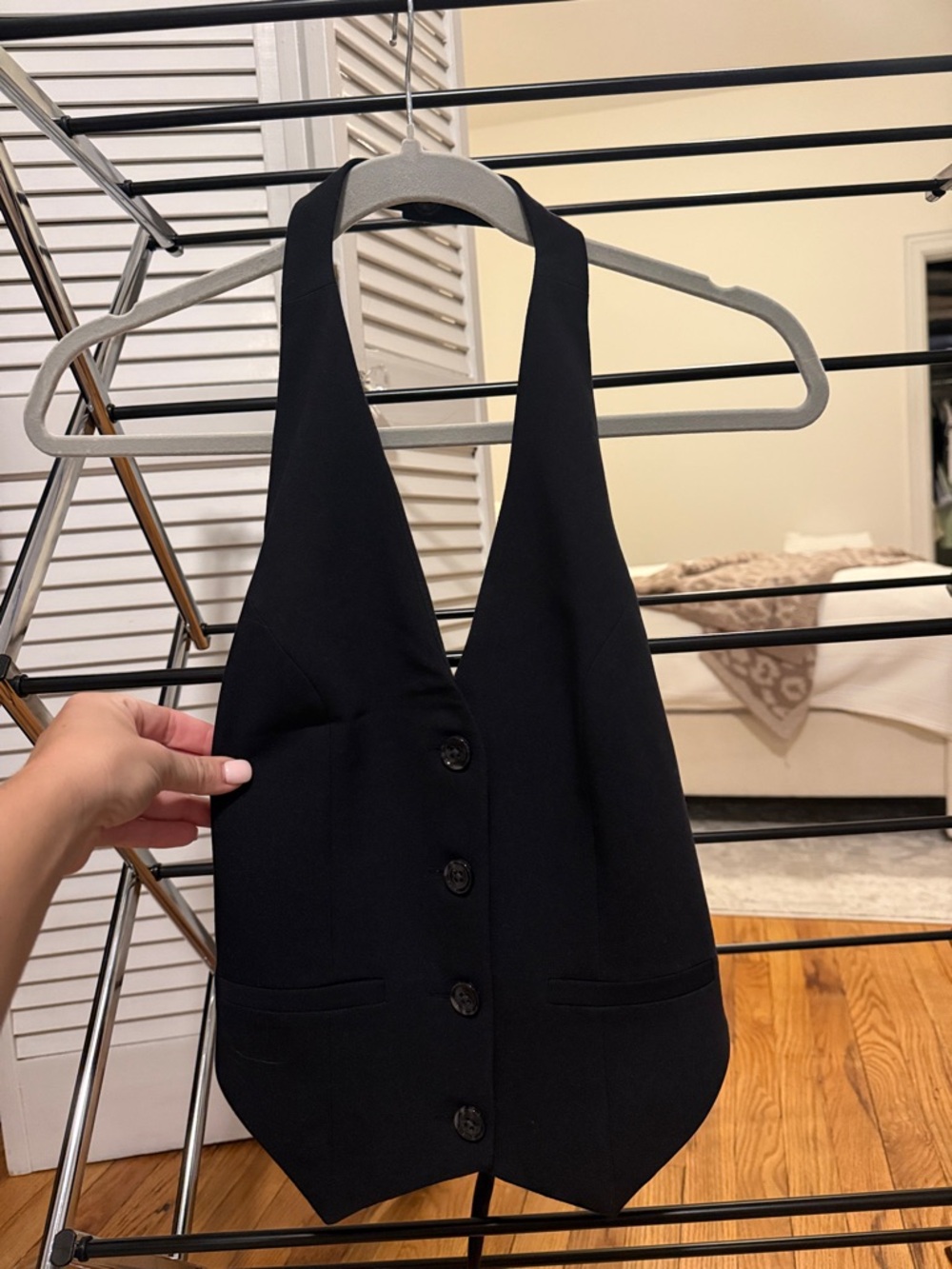Black Women's Halter Vest Bag - Sleek Minimalist Shoulder Bag